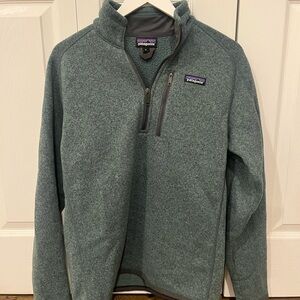 Patagonia Men's Green quarter zip